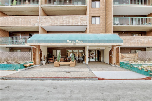 5204 Dalton Drive NW, Calgary