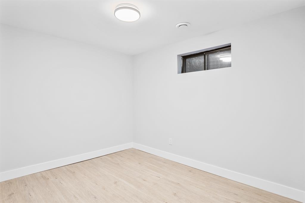 Listing A2046084 - Large Photo # 29