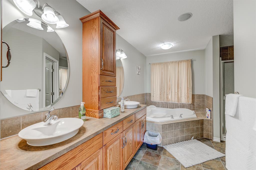 51 Cranridge Bay SE
