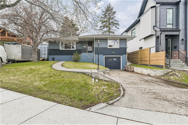 2815 32 Street SW, Calgary