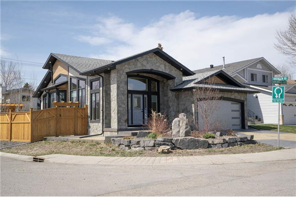 256 Riverglen Place SE, Calgary