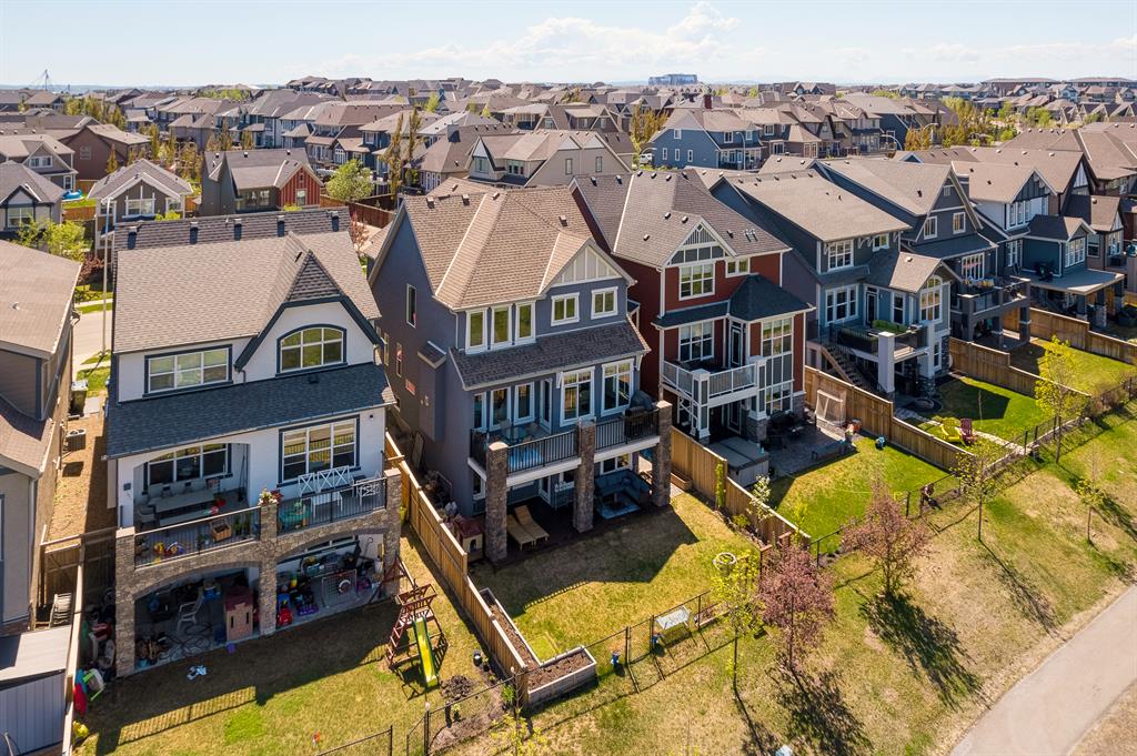 62 Masters Avenue SE