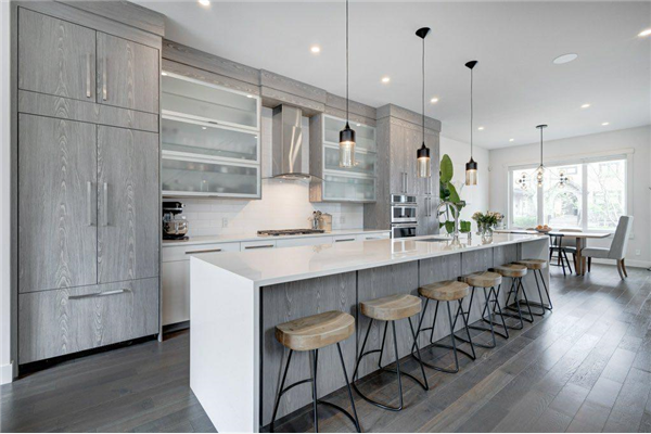 2615 33 Street SW, Calgary