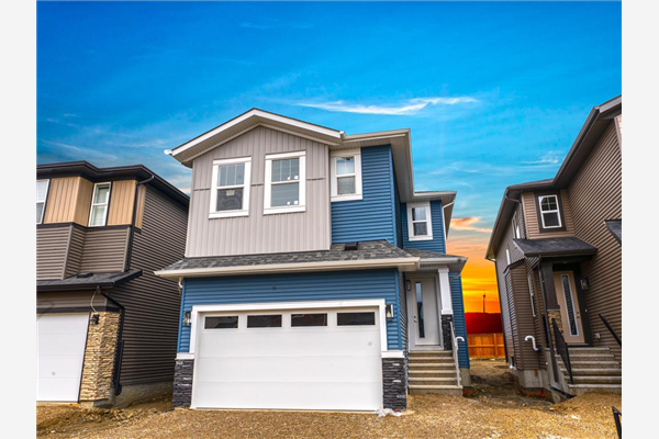 745 Corner Meadows Way NE, Calgary