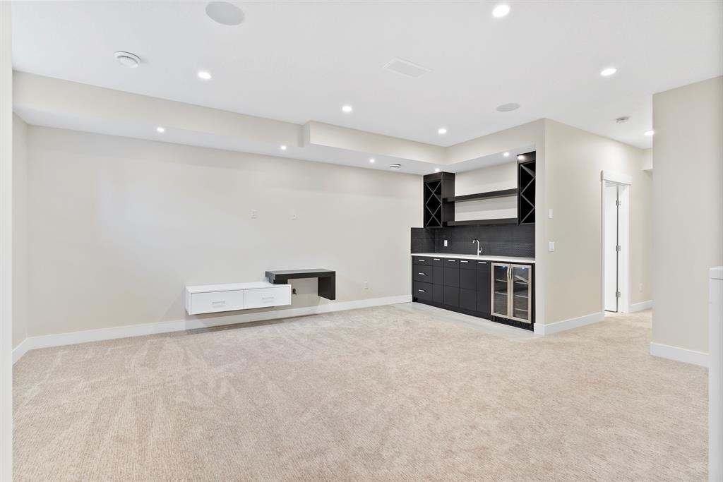 Listing A2048732 - Large Photo # 30