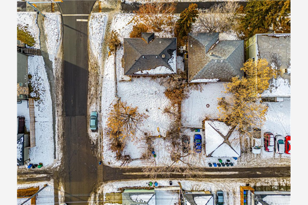 1940 37 Street SW, Calgary