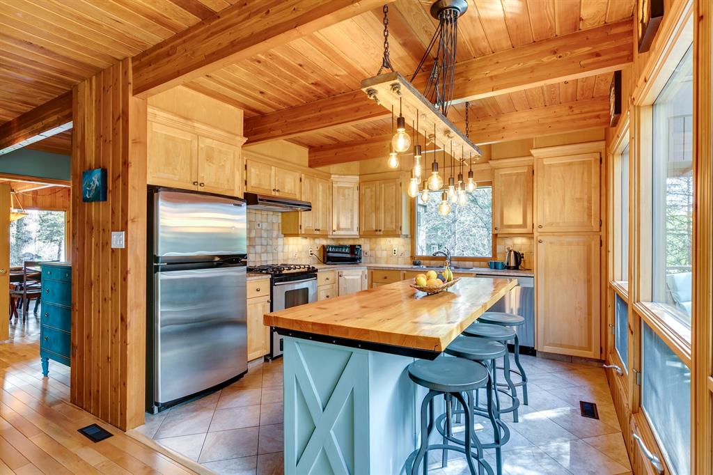Listing A2049076 - Large Photo # 15