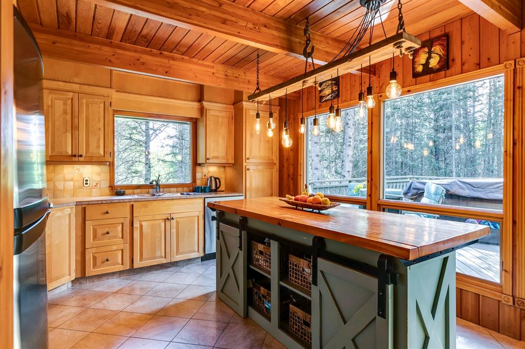 Listing A2049076 - Large Photo # 16