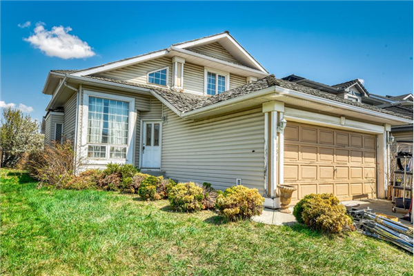 151 Douglas Ridge Mews SE, Calgary