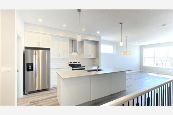 107 Monterey Place SE, High River