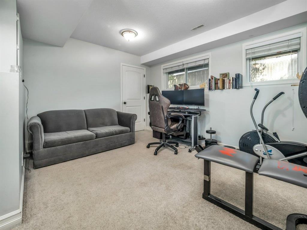 Listing A2049875 - Large Photo # 29
