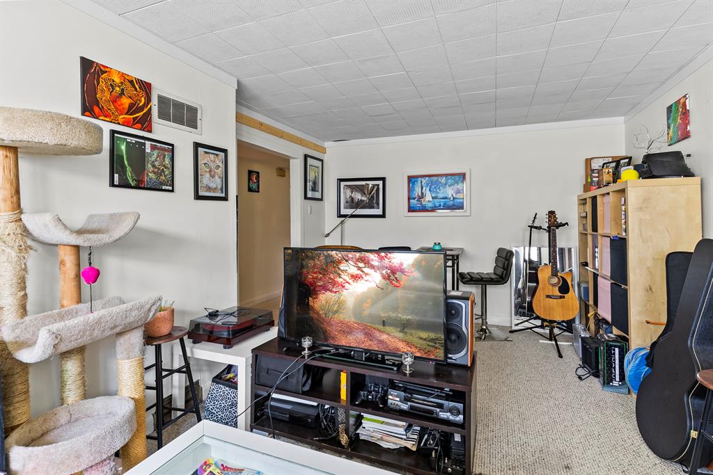 Listing A2049958 - Large Photo # 33