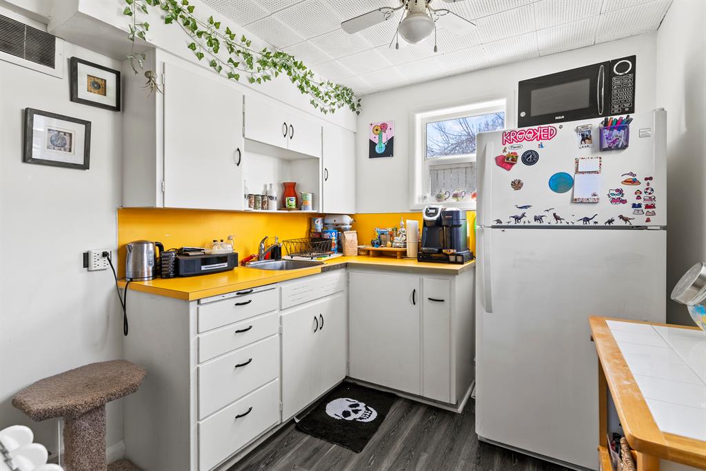 Listing A2049958 - Large Photo # 31