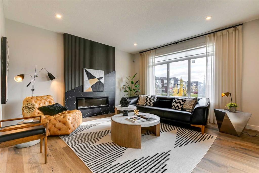 2 Waterford Crescent