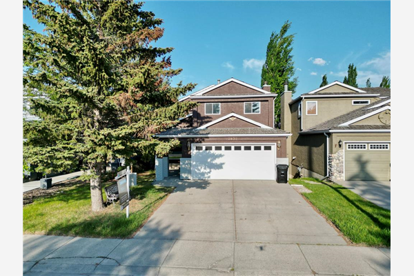2832 Signal Hill Heights Heights SW, Calgary