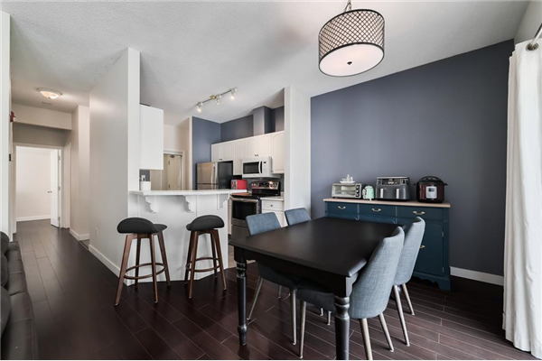 44 6A Street NE, Calgary