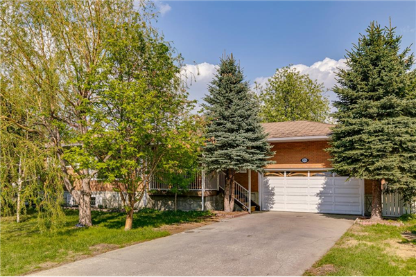 916 37 Street SE, Calgary