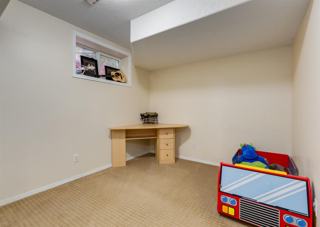 Listing A2050940 - Large Photo # 42