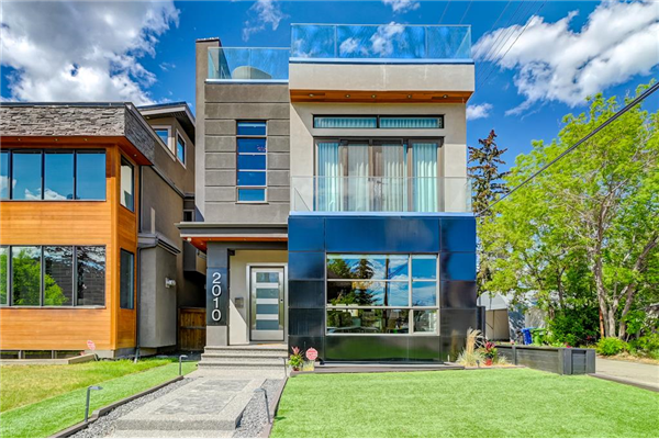 2010 3 Avenue NW, Calgary