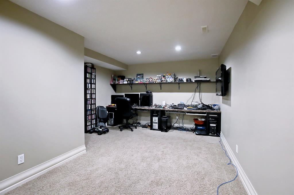 Listing A2051660 - Large Photo # 28