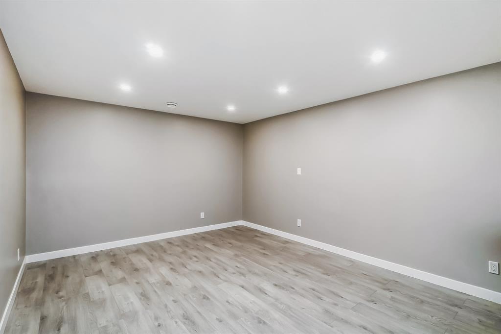 Listing A2051699 - Large Photo # 39