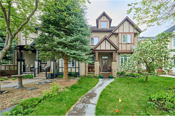 2 Somme Mews SW, Calgary