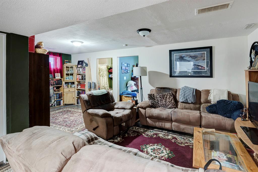 Listing A2051979 - Large Photo # 25