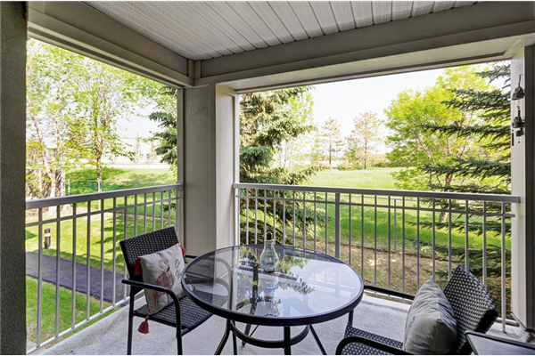 35 Richard Court SW, Calgary