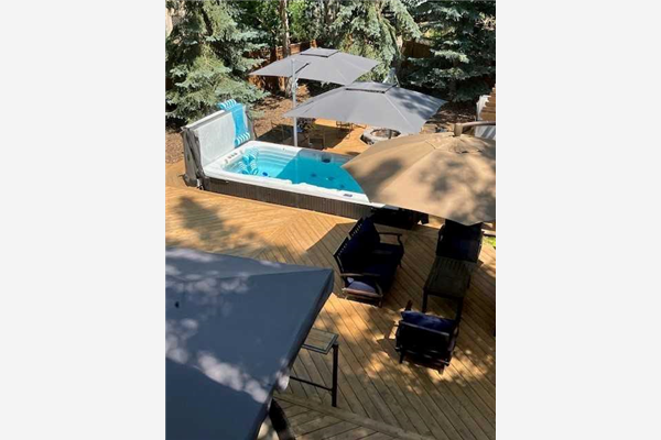 39 Cranleigh Mews SE, Calgary