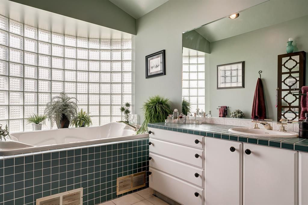 Listing A2053338 - Large Photo # 31