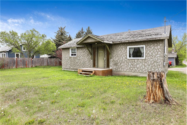 407 1A Avenue SW, Diamond Valley