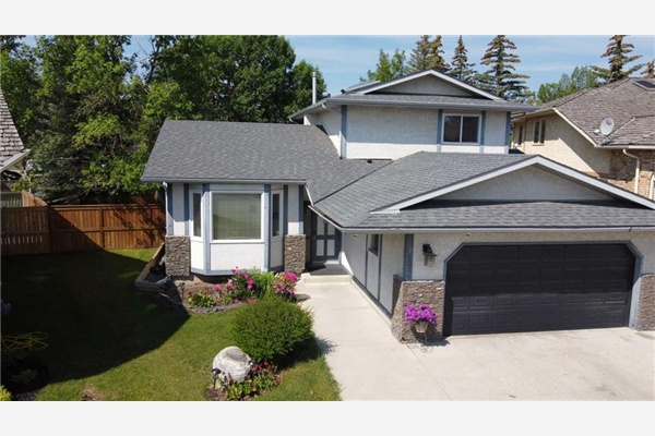 127 Douglas Woods Place SE, Calgary