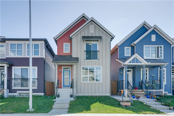 32 Savanna Lane NE, Calgary