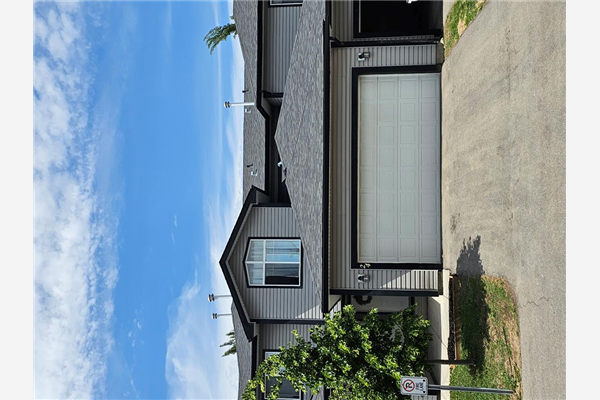 102 Canoe Square SW, Airdrie