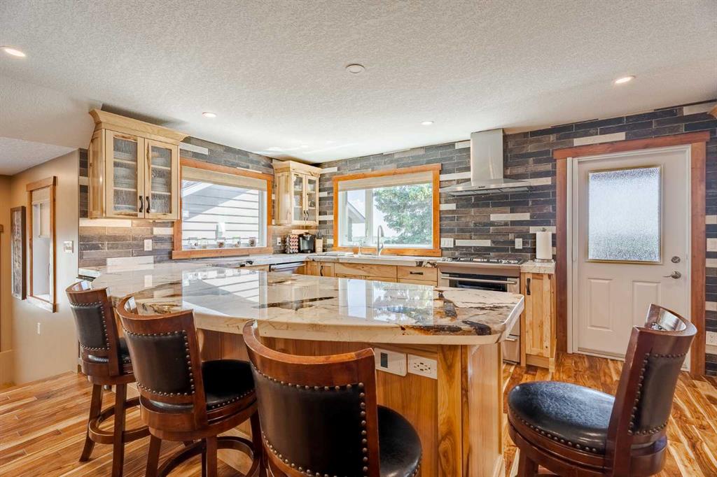 196044 144 Street W