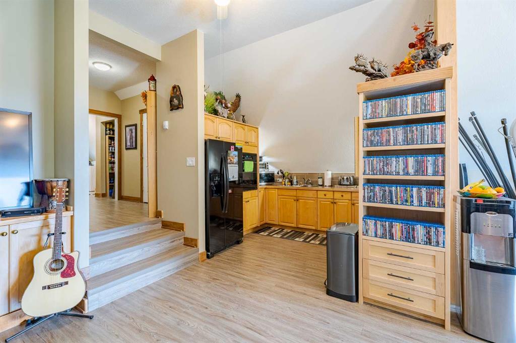 196044 144 Street W