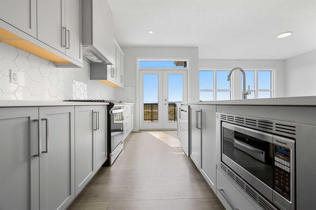 181 Legacy Reach Crescent SE