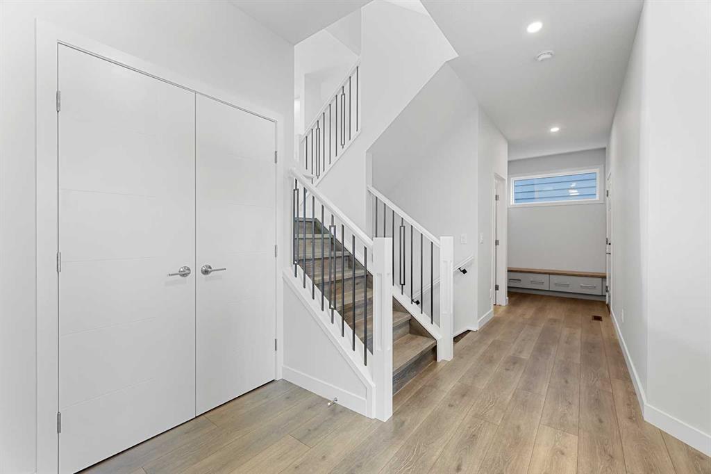 181 Legacy Reach Crescent SE