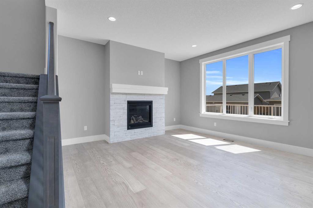 329 Cooperfield Rise