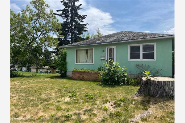 2103 9 Avenue NW, Calgary