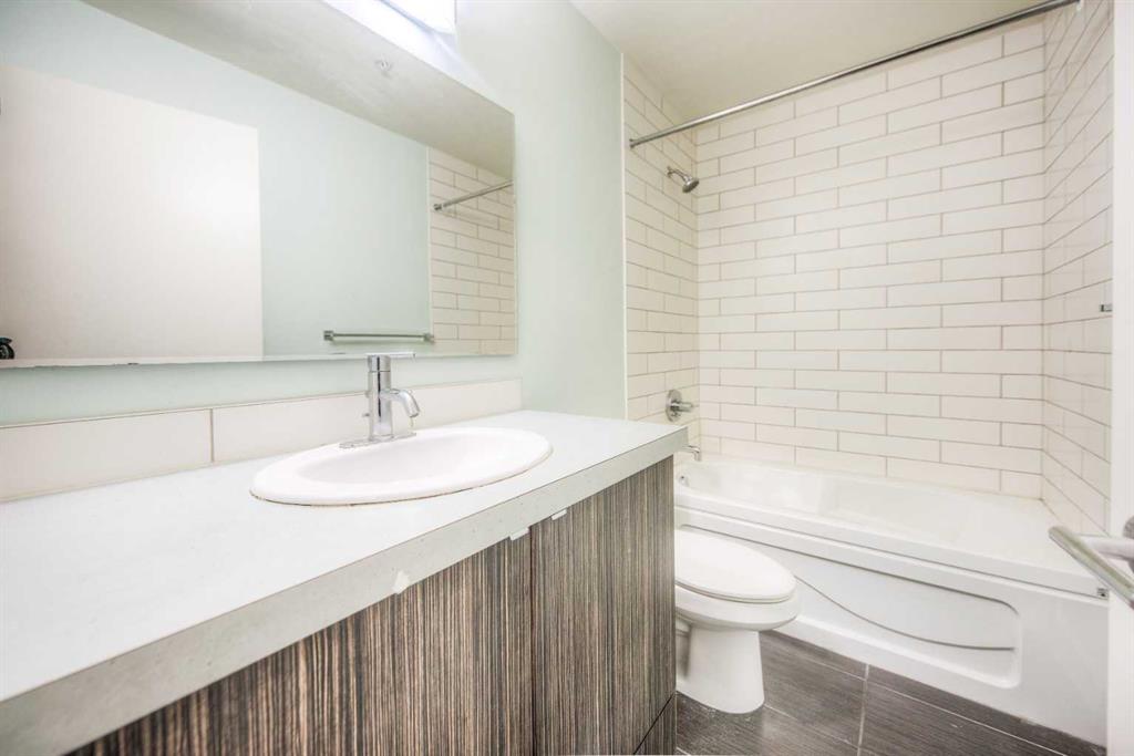 788 12 Avenue SW, #807