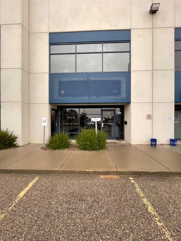 4999 43 Street SE, #122, 123, 223