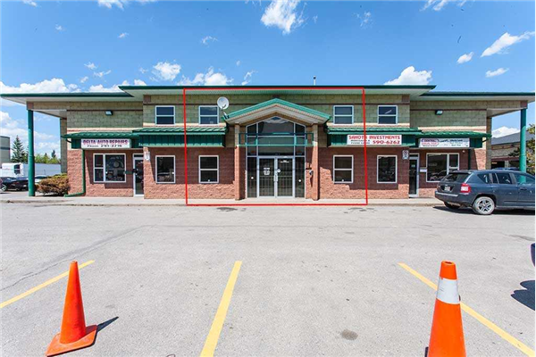 4655 54 Avenue NE, Calgary