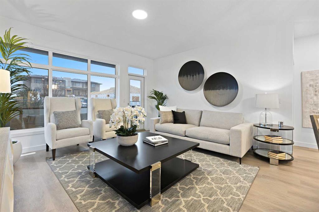 260 Marina Cove SE
