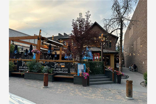 709 9th Street, Canmore