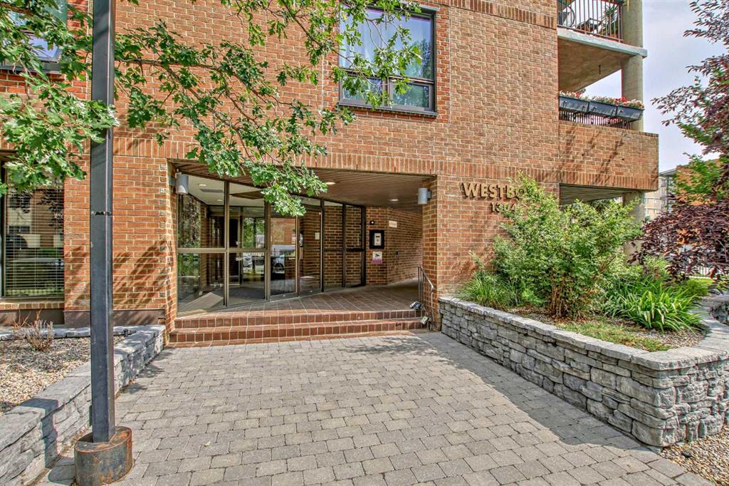 1304 15 Avenue SW, #210
