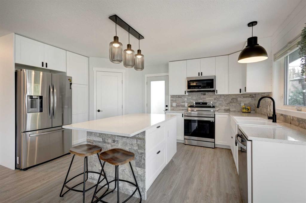 220 Parkview Estates