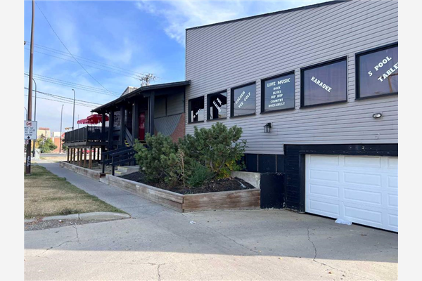 1814 36 Street SE, Calgary
