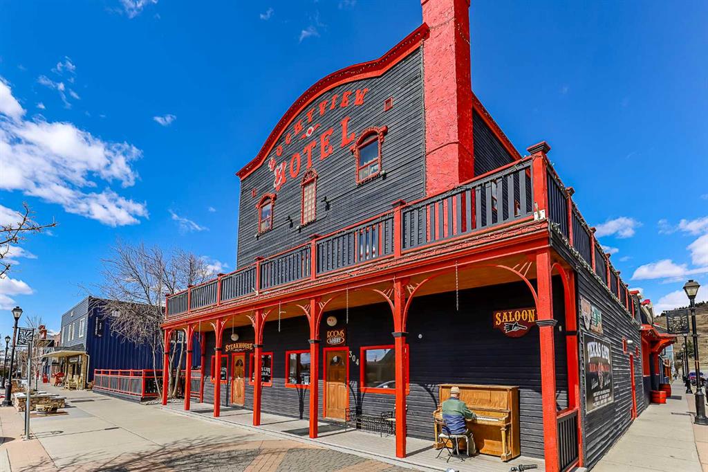 304 1 Street W