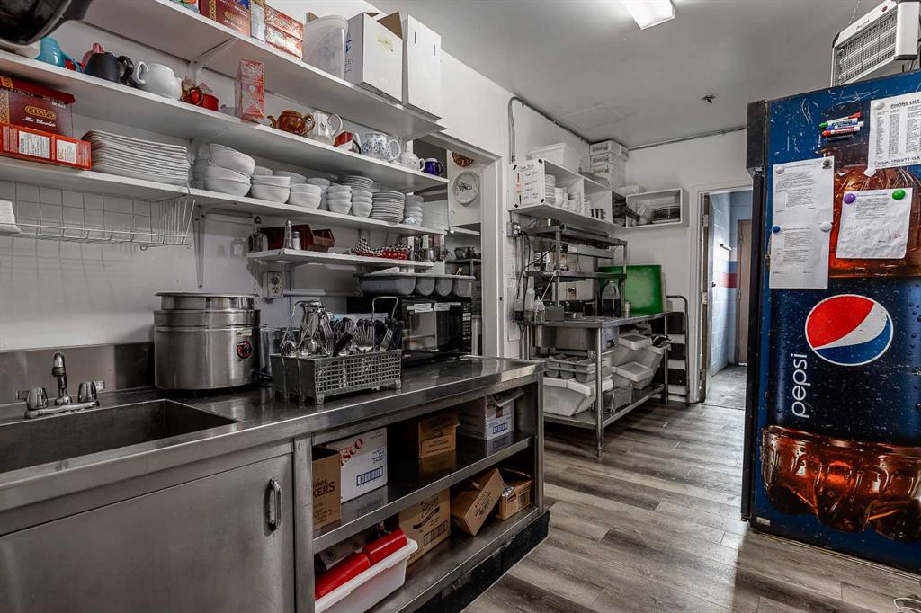 304 1 Street W